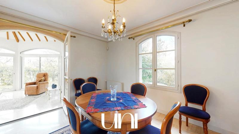 Maison - 190 m² - 7 pièces