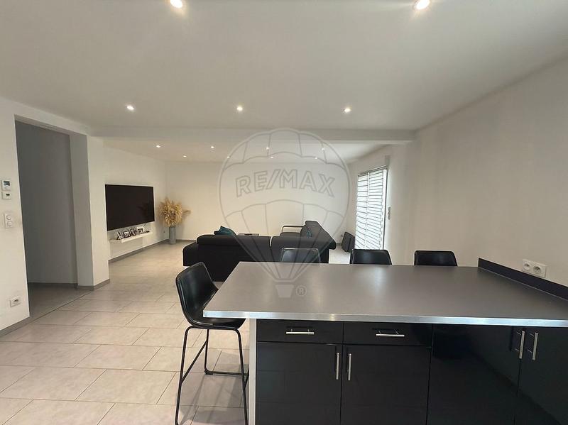 Maison - 140 m² - 5 pièces