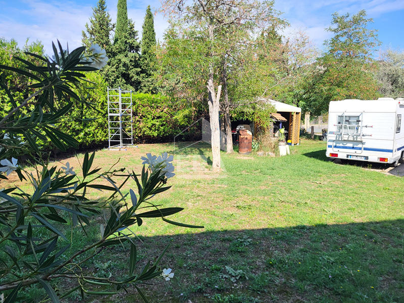 Local commercial - 161 m² - 5 pièces