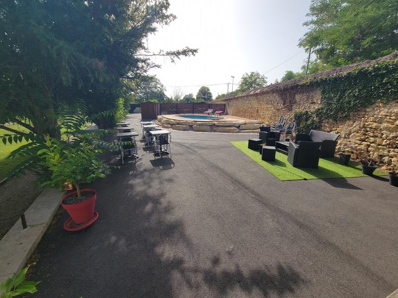 Demeure - 298 m² - 11 pièces