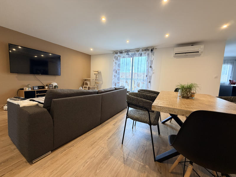 Appartement - 93 m² - 4 pièces