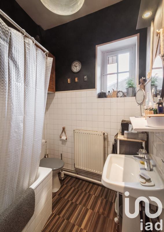 Maison - 99 m² - 4 pièces