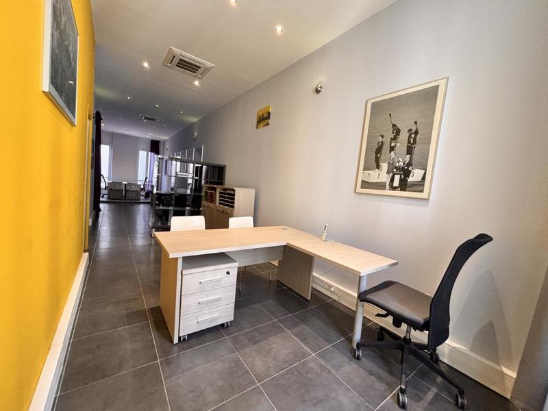 Bureau - 68 m² - 3 pièces