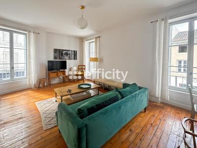 Maison bourgeoise - 206 m² - 9 pièces