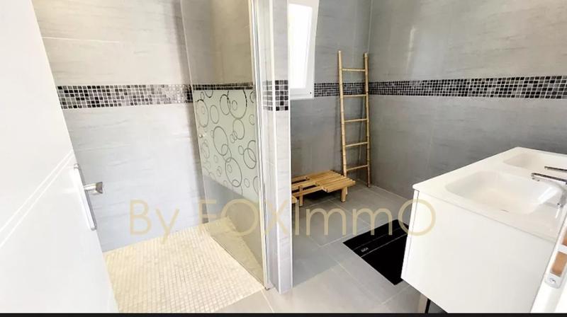 Maison - 137 m² - 5 pièces