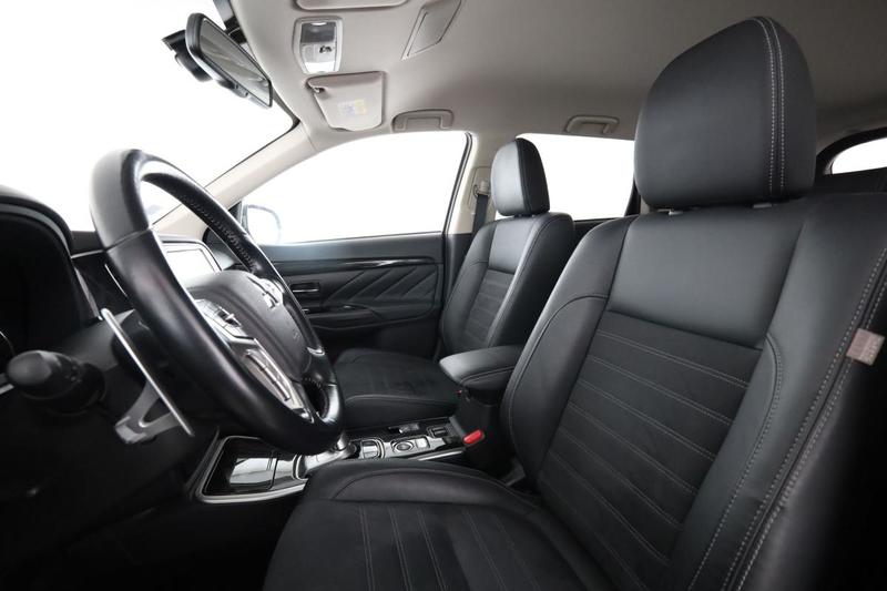 Mitsubishi Outlander Phev Twin Motor Invite 4wd 224 ch