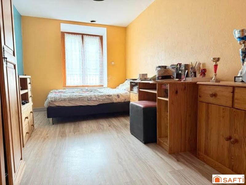 Maison de village - 171 m² - 8 pièces