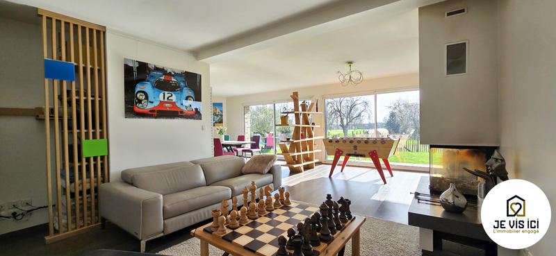 Maison - 199 m² - 8 pièces