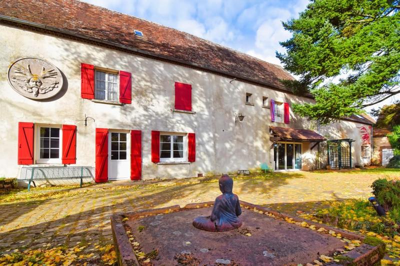 Maison - 319 m² - 10 pièces