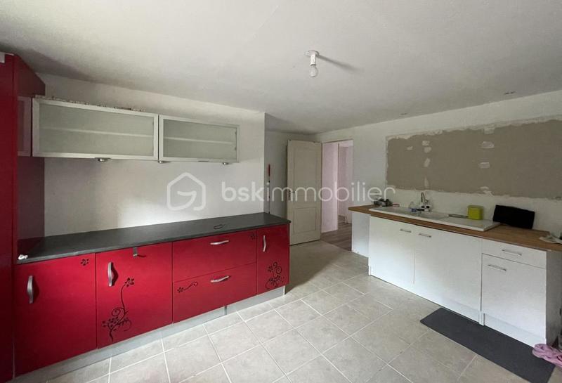 Maison - 246 m² - 8 pièces