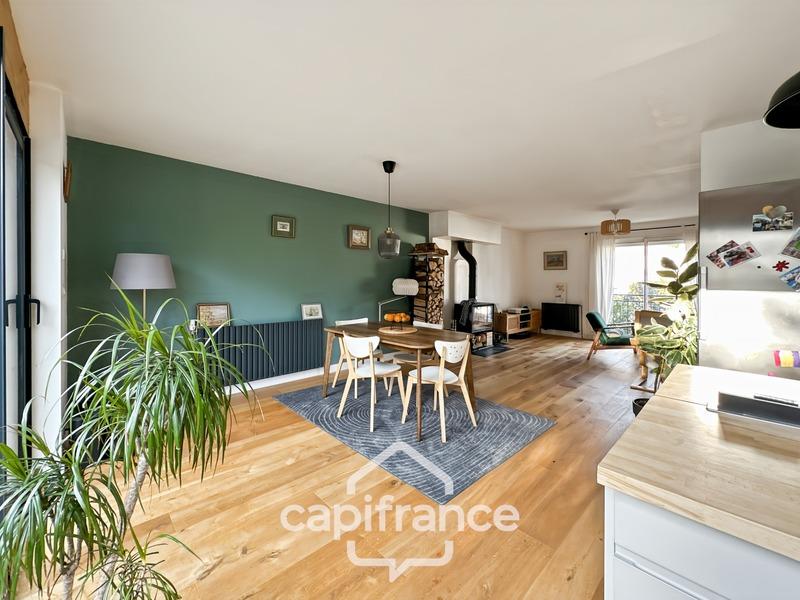 Maison - 102 m² - 4 pièces