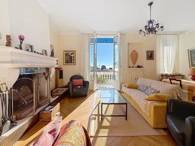 Appartement - 96 m² - 3 pièces