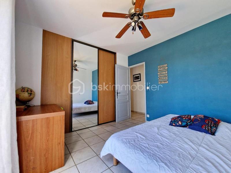 Villa - 202 m² - 9 pièces