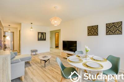 Chambre - 10 m² - 1 pièce