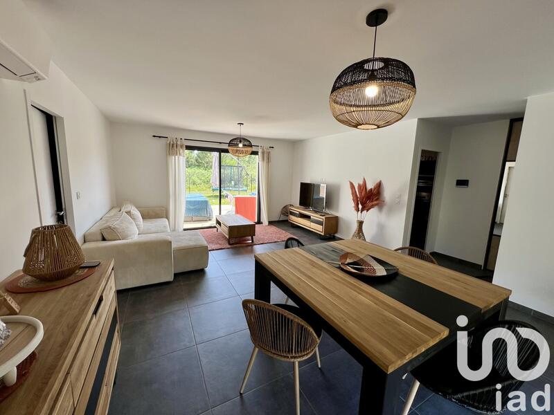 Maison - 94 m² - 4 pièces