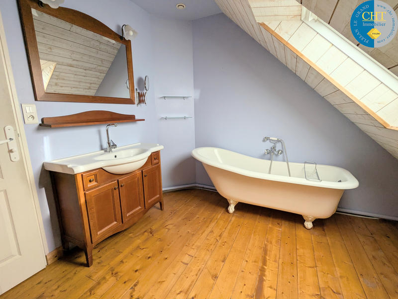 Maison - 132 m² - 7 pièces