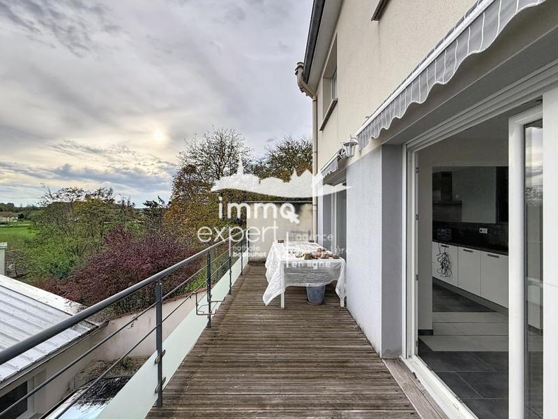 Maison - 94 m² - 5 pièces