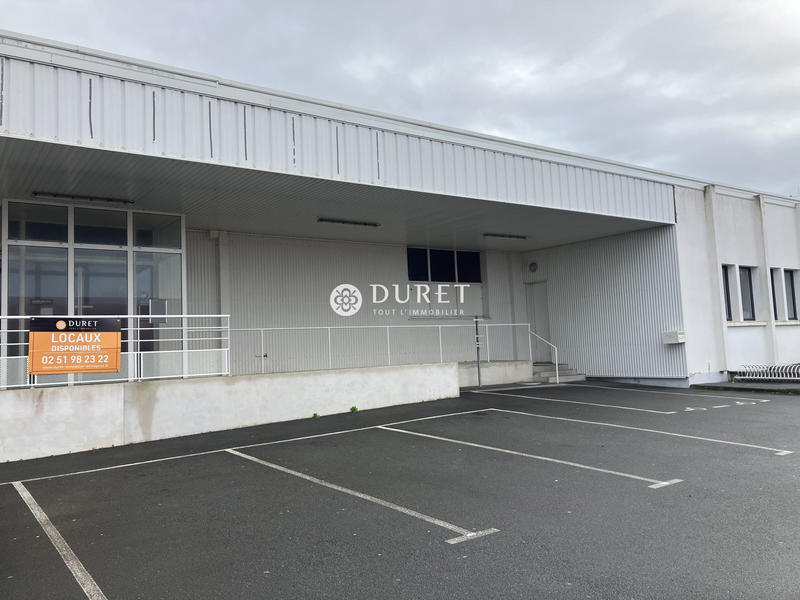 Local d'activités - 870 m²