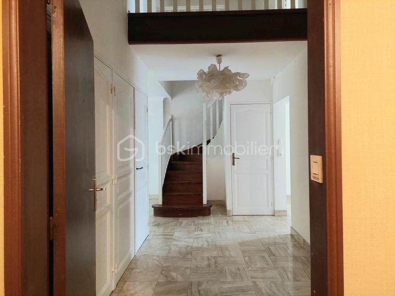 Duplex - 147 m² - 7 pièces