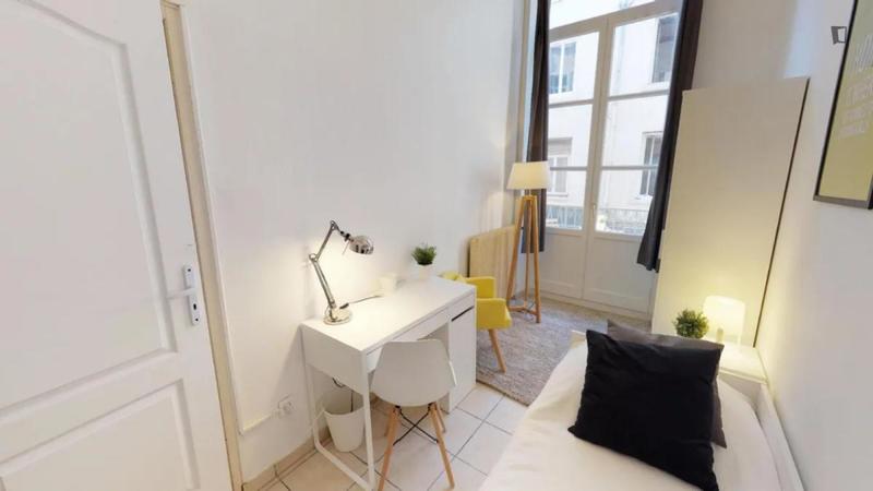 Chambre - 9 m² - 4 pièces