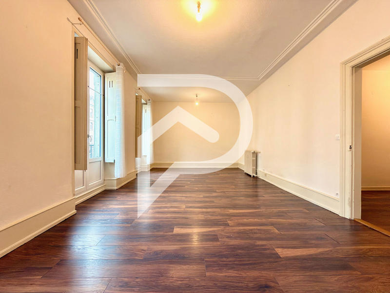 Appartement - 95 m² - 4 pièces