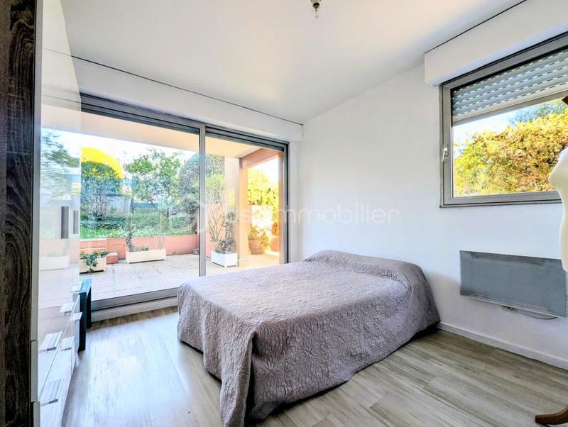 Appartement - 90 m² - 4 pièces