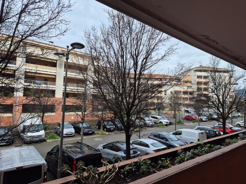 Studio - 26 m² - 2 pièces