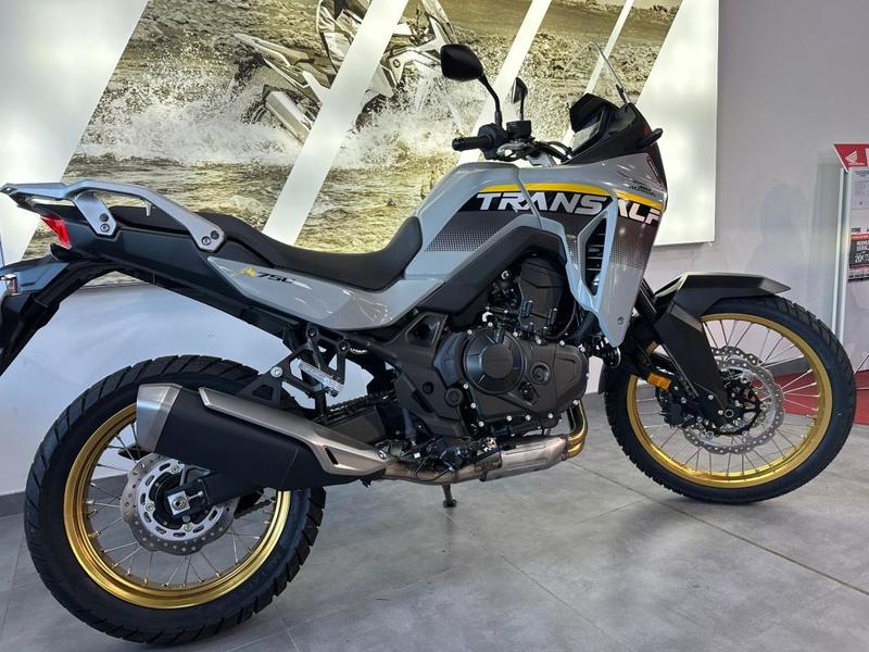 Honda Transalp 750 Full