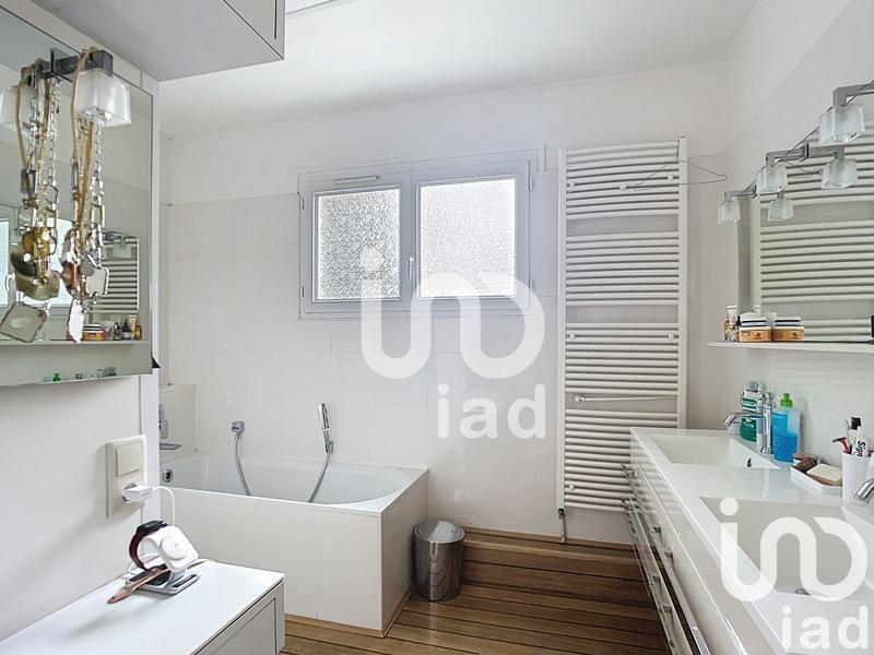 Maison - 136 m² - 7 pièces