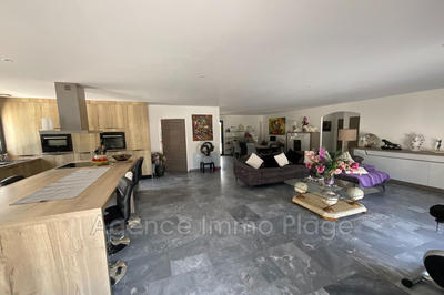 Demeure - 126 m² - 5 pièces