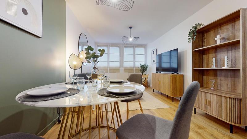 Appartement - 75 m² - 5 pièces