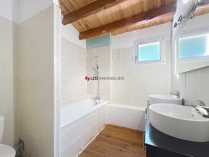 Maison - 122 m² - 5 pièces