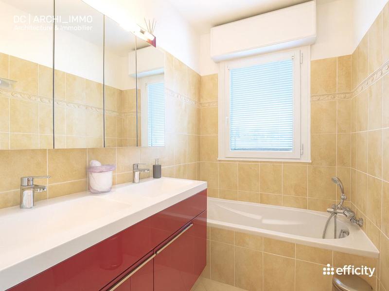 Appartement - 97 m² - 4 pièces