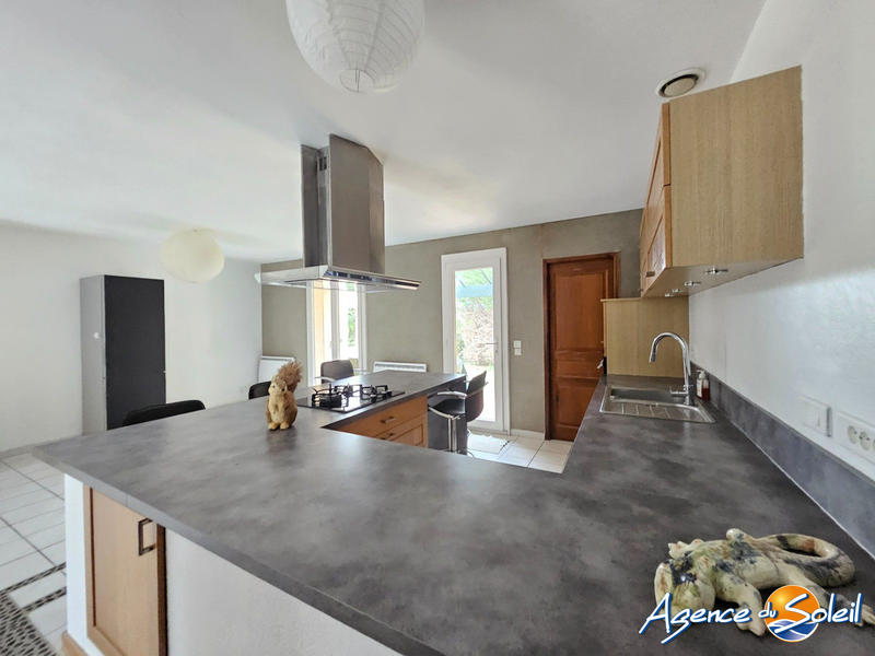 Maison - 98 m² - 4 pièces