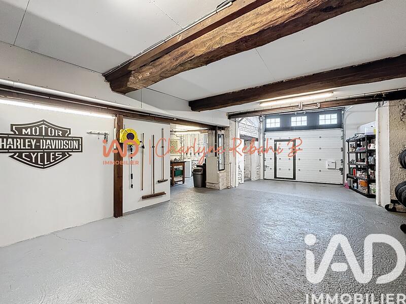 Maison de ville - 239 m² - 7 pièces