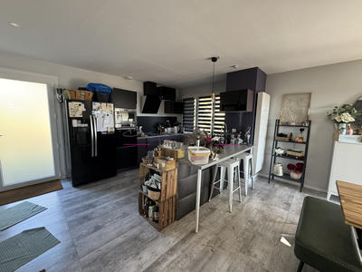 Maison - 95 m² - 4 pièces