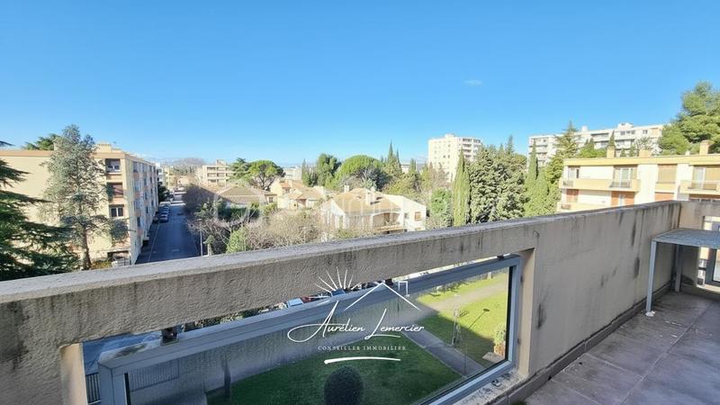 Appartement - 72 m² - 3 pièces