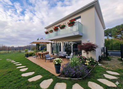 Villa - 145 m² - 4 pièces