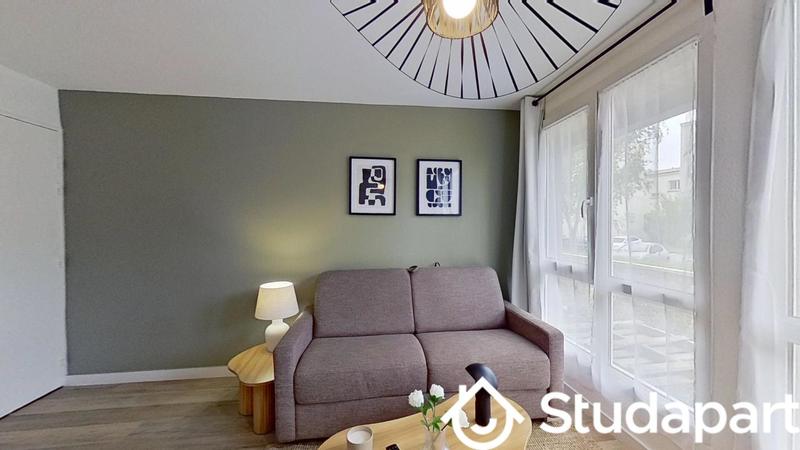 Chambre - 13 m² - 1 pièce