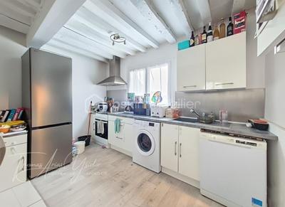 Maison traditionnelle - 100 m² - 4 pièces