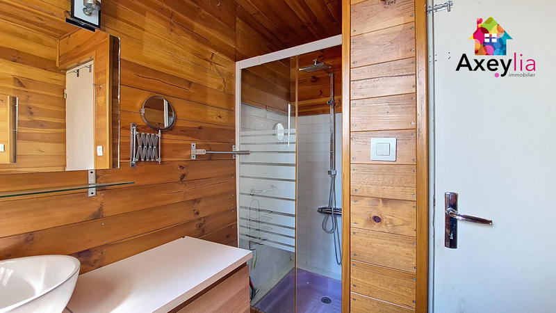 Maison - 137 m² - 6 pièces