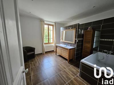 Maison - 198 m² - 6 pièces