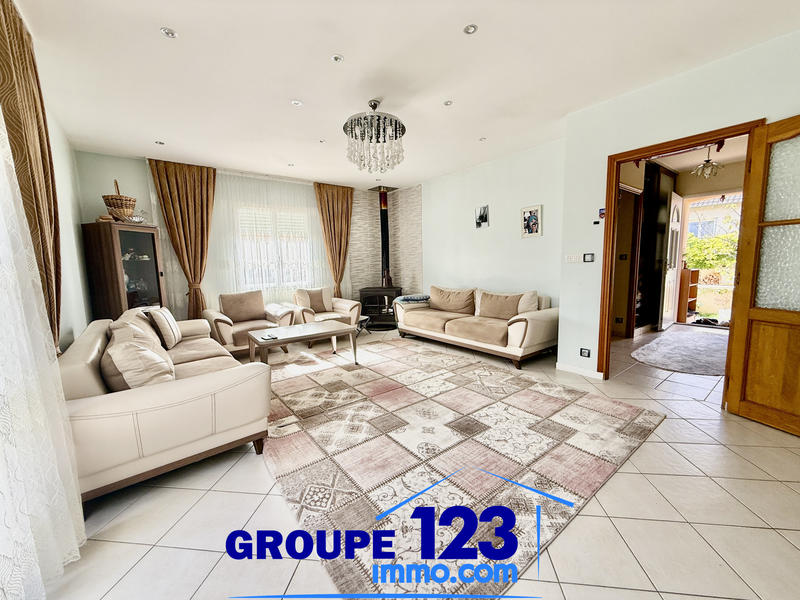 Maison - 99 m² - 4 pièces