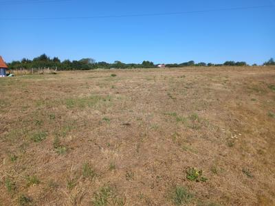 Terrain constructible - 621 m²