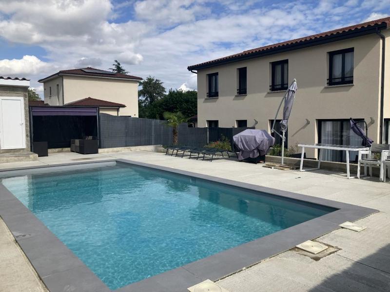 Villa - 169 m² - 8 pièces