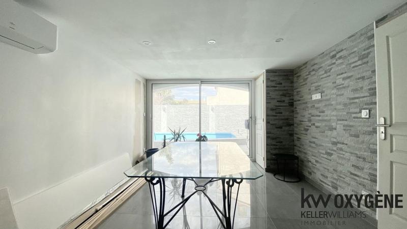 Villa - 100 m² - 5 pièces