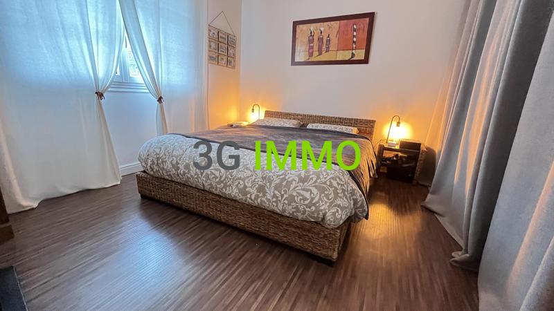 Maison traditionnelle - 160 m² - 7 pièces