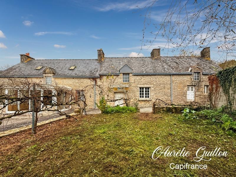 Maison - 250 m² - 15 pièces