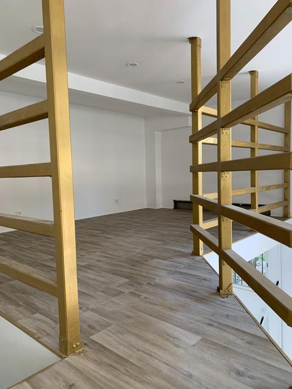 Local commercial - 147 m² - 1 pièce