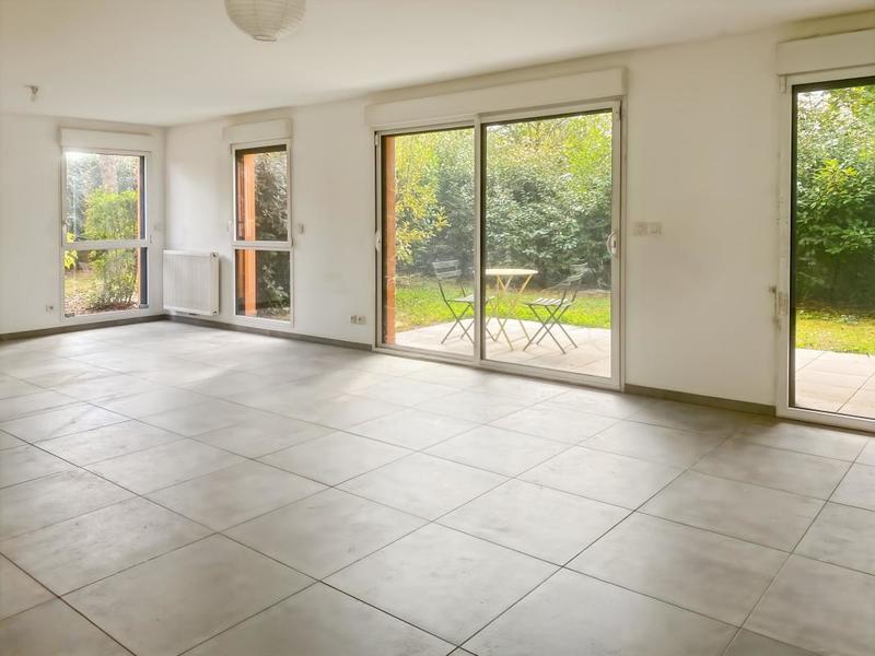 Appartement - 99 m² - 4 pièces